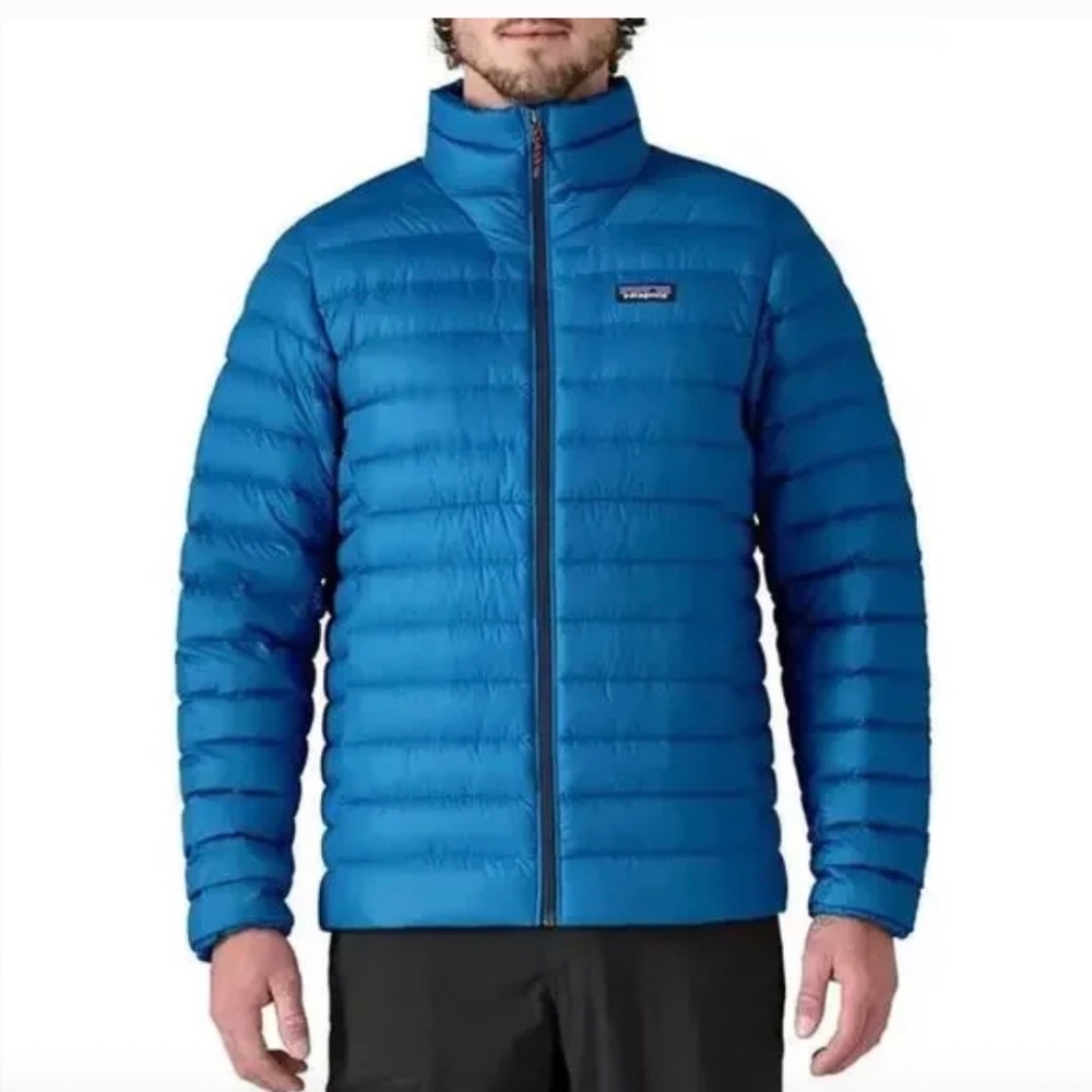 Patagonia Men's Down Puffer jacket Coat.  Like New!  Royal blue